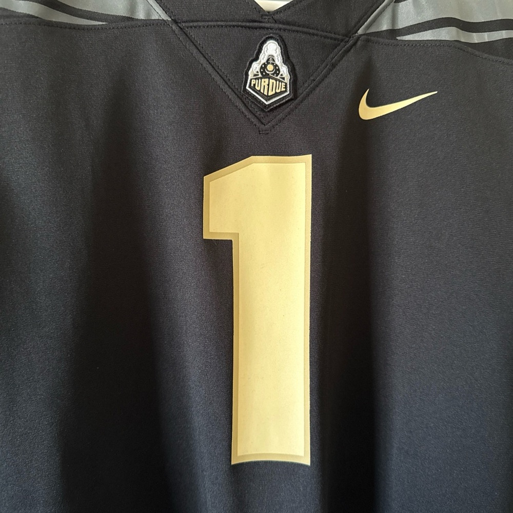Nike Black Team Label Shirt - Picture 2 of 6